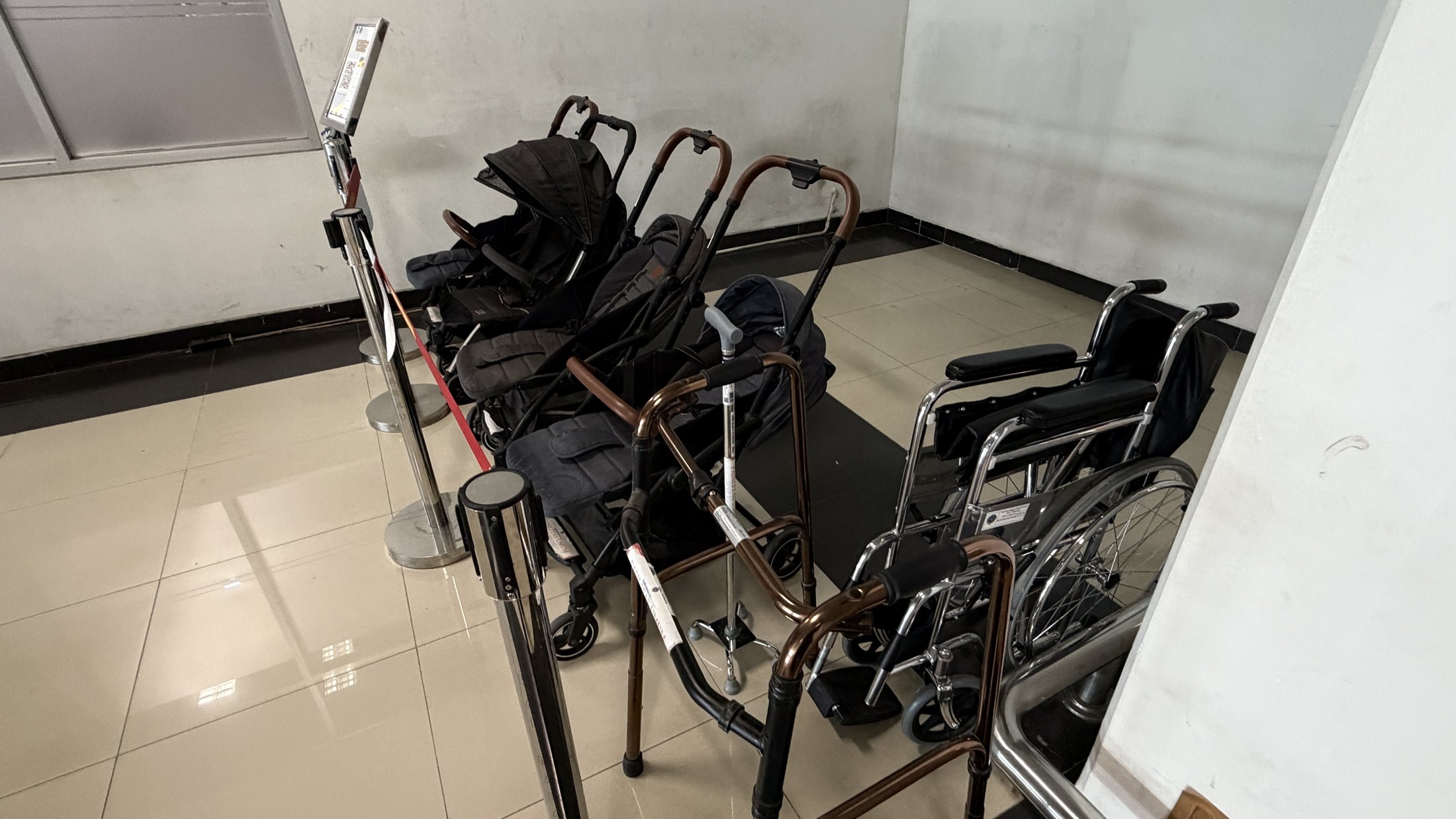 Stroller, Kursi Roda & Alat Bantu Jalan