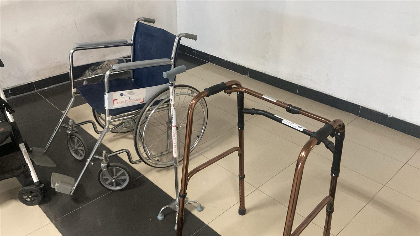 Kursi Roda, Stroller & Alat Bantu Jalan